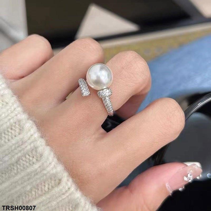 Round Pearl Ring Adjustable