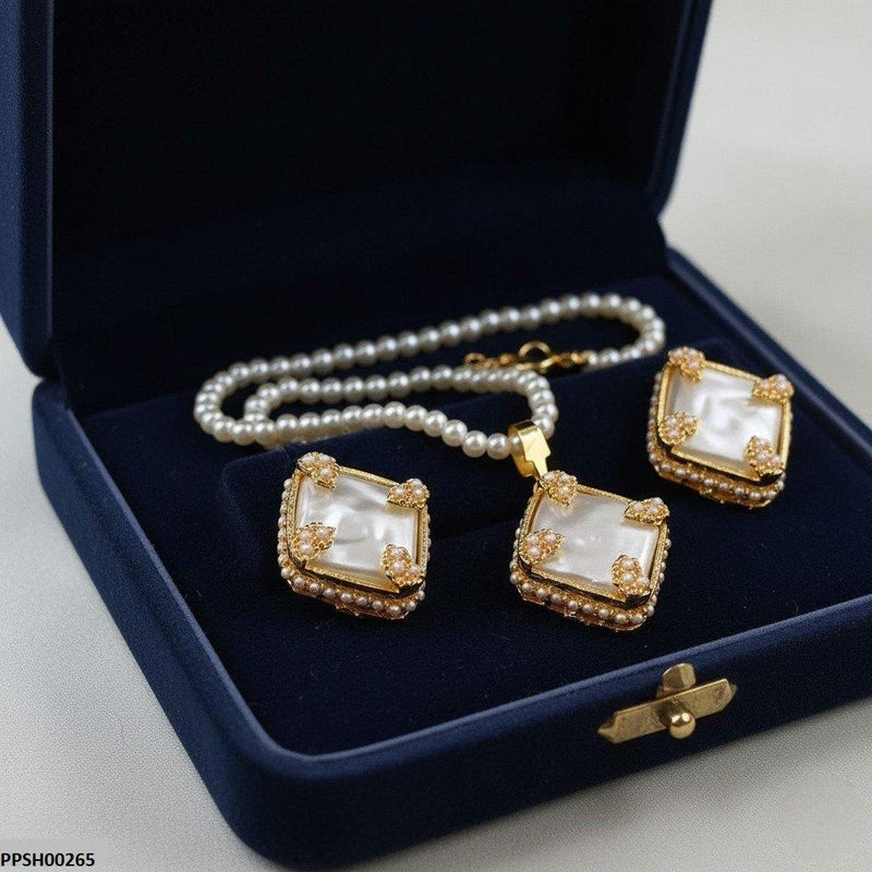 Square Pedant Set