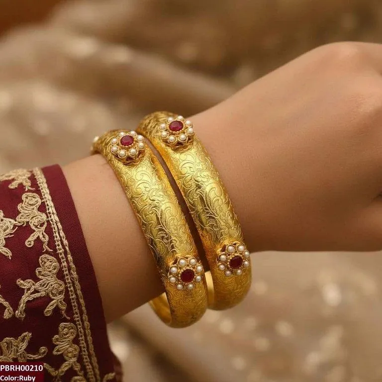 Round Flower Bangle Set