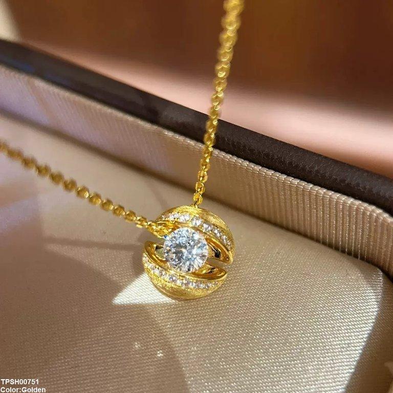 Shell Shape Zircon Pendant