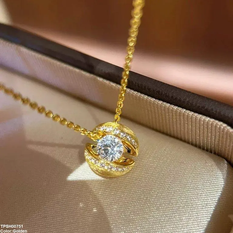 Shell Shape Zircon Pendant