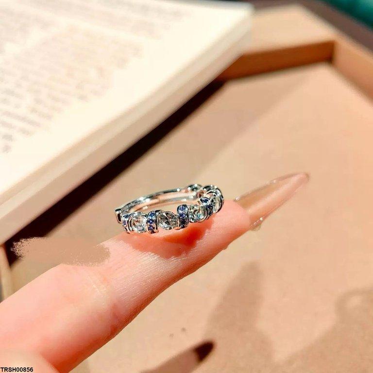 Round Zircon Ring Adjustable
