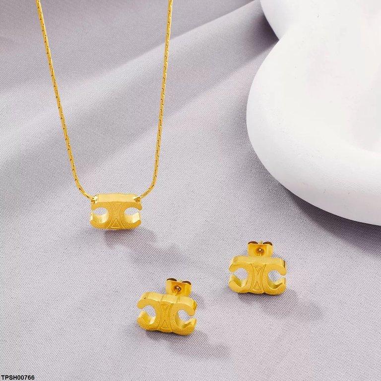 Stainless Steel Triumphed Pendant Set