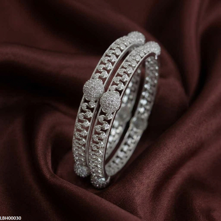 Round Stone Bangles Set