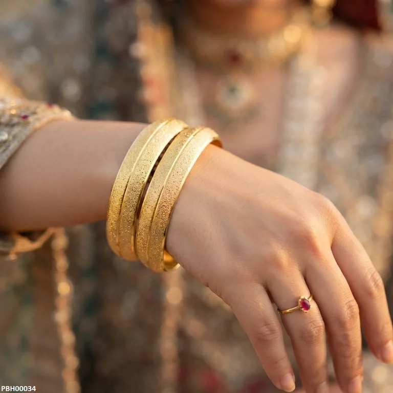 Textured Gold Bangle