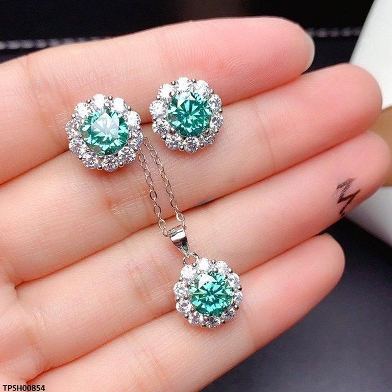 Round Green Zircon Stone Pendant Set