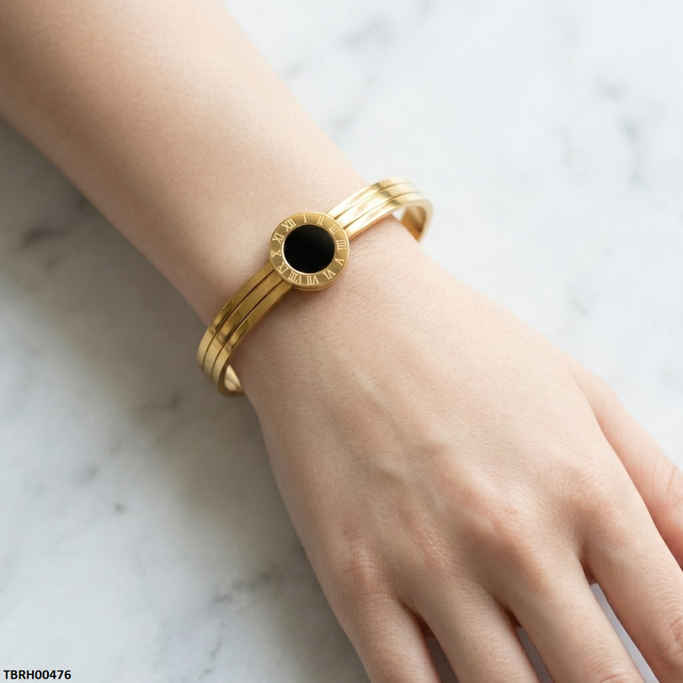 Stainless Steel Round Clock Braclet