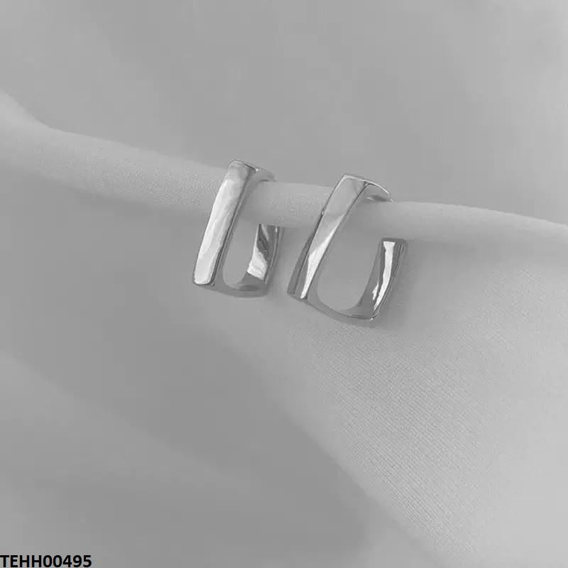 Curb Ear Hoops Pair