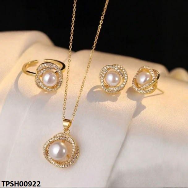 Round Pearl Pendant Set