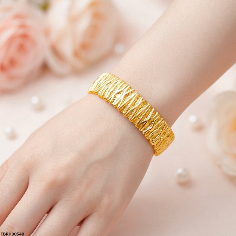 Hln Textured Cross Cuff Stainless Steel Bracelet Adjustable