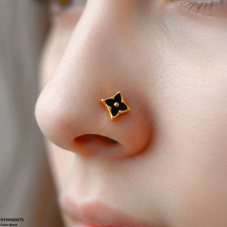 Xas Flower Stainless Steel Nose Pin