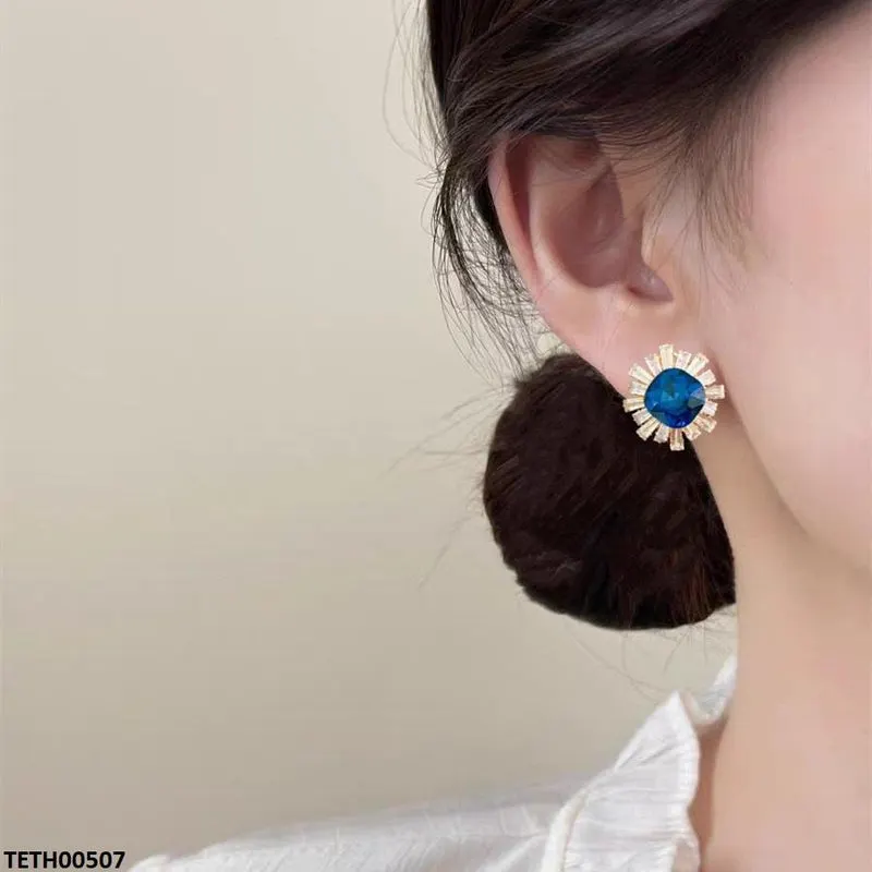 Square Zircon Tops Pair