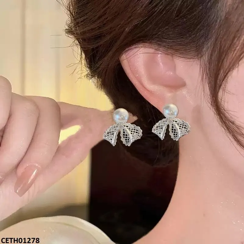 Bow Pearl Tops Pair