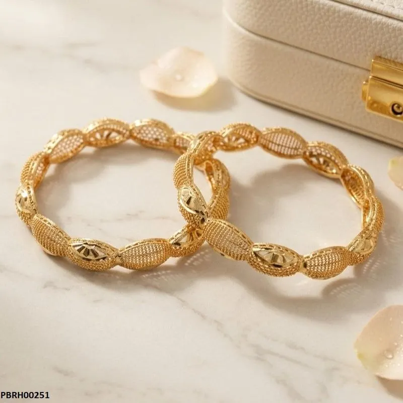 Oval Link Bangles Set
