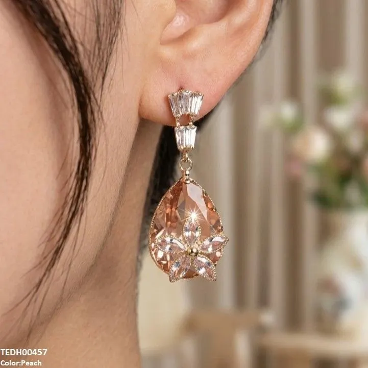 Tear/Flower Zircon Earrings