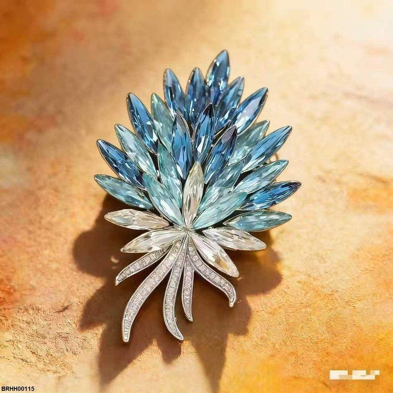 Flower Zircon Broach