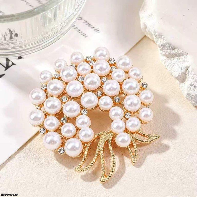 Pearl Round Zircon Broach