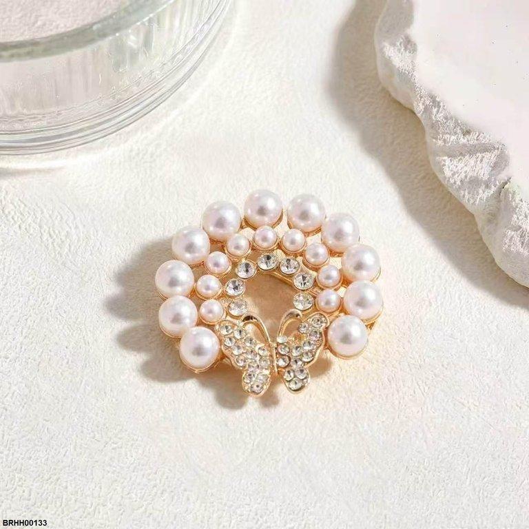 Pearl Round Butterfly Zircon Broach