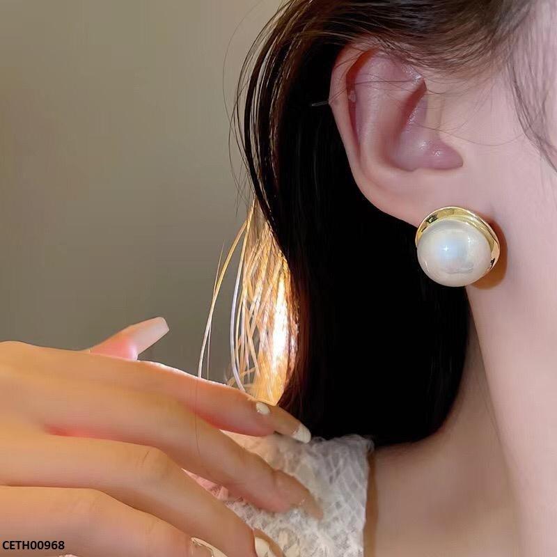 Round Pearl Tops