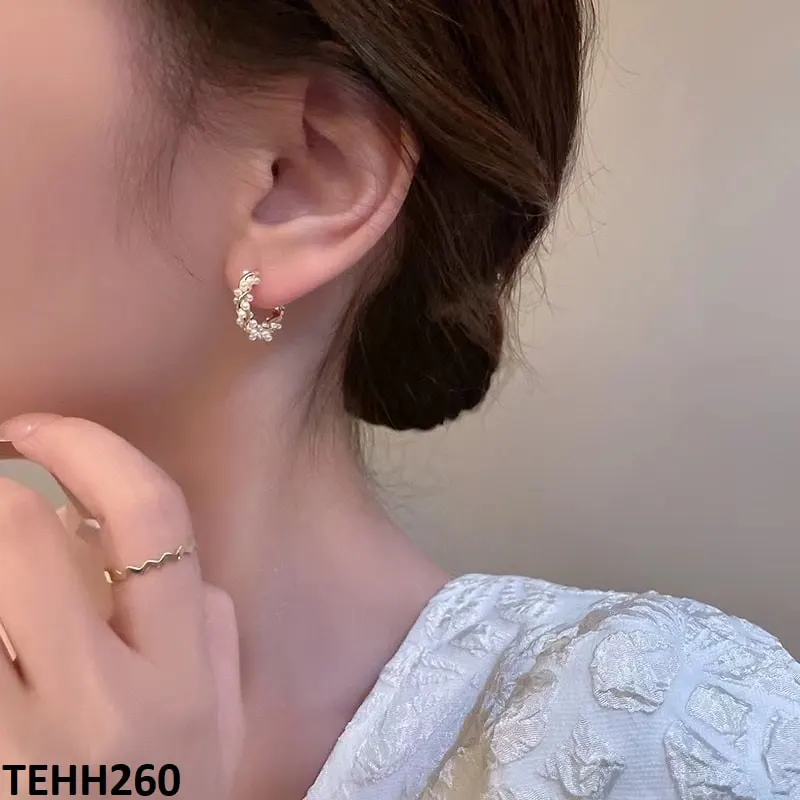 Yhc Curved Pearl Ear Hoops Pair