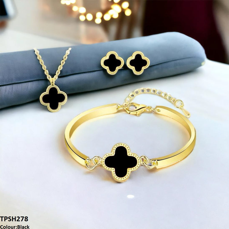 Zxs Painted Clover Pendant Set