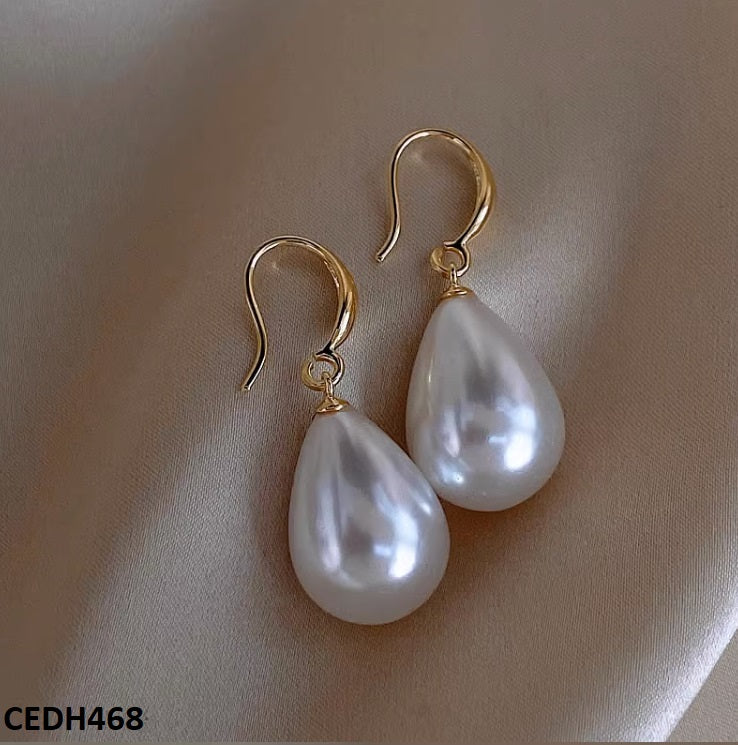 Pearl Drop Earrings Pair