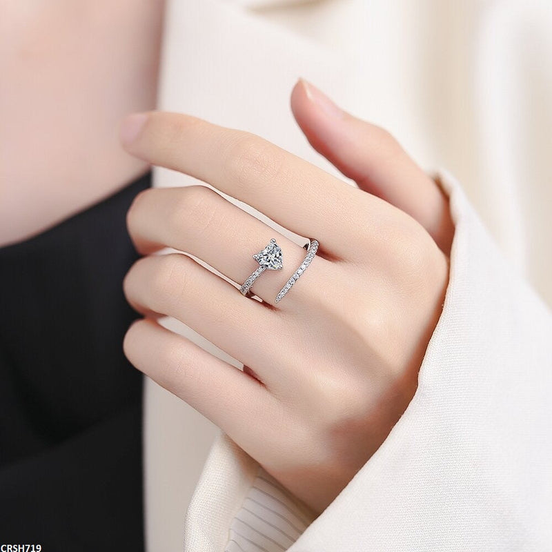 CRSH719 Blx Heart Ring Adjustable
