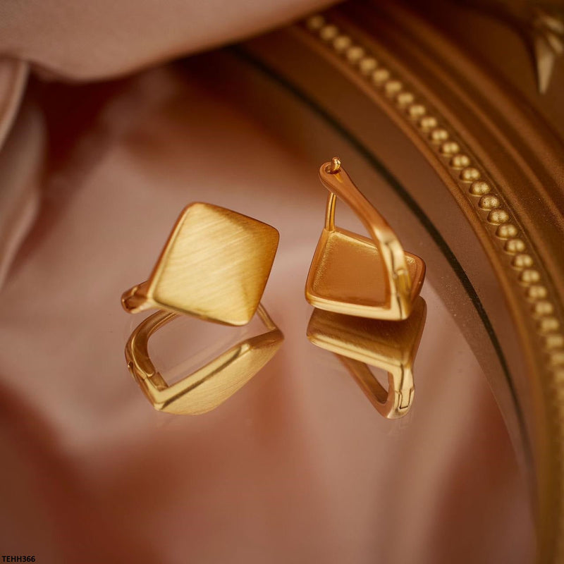 Zcd Square Hoops Pair