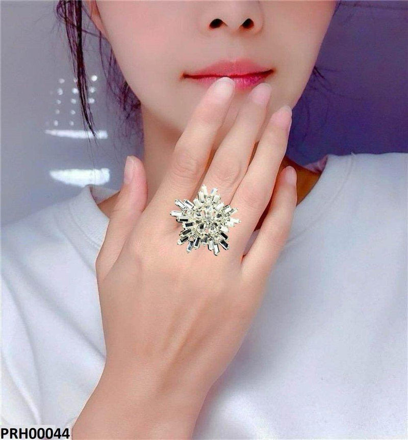 Tear Flower Ring Adjustable