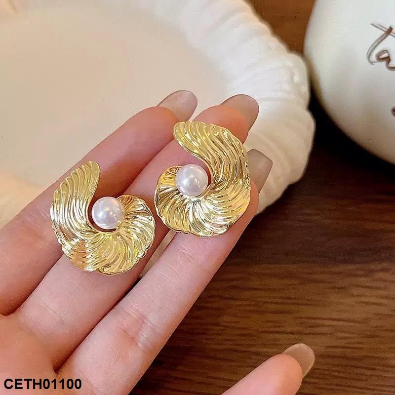 Round Pearl Tops Pair