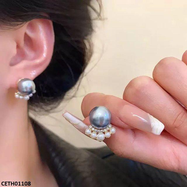 Pearl Round Tops Pair