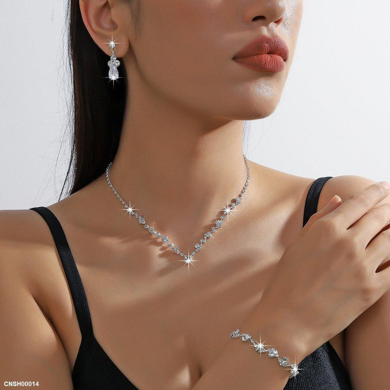 Tare/Round Necklace Set