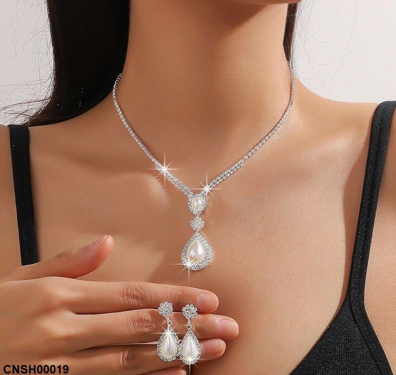 Tear Drop Necklace Set