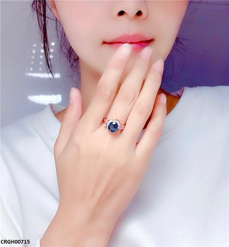Round Stone Flower Ring Adjustable