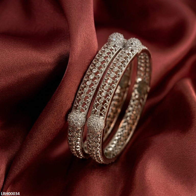 Round Stone Bangles Set