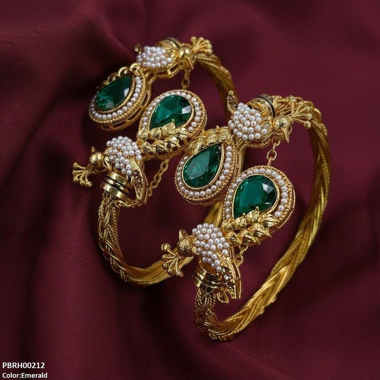 Tear/Pearl Peacock Set Adjustable