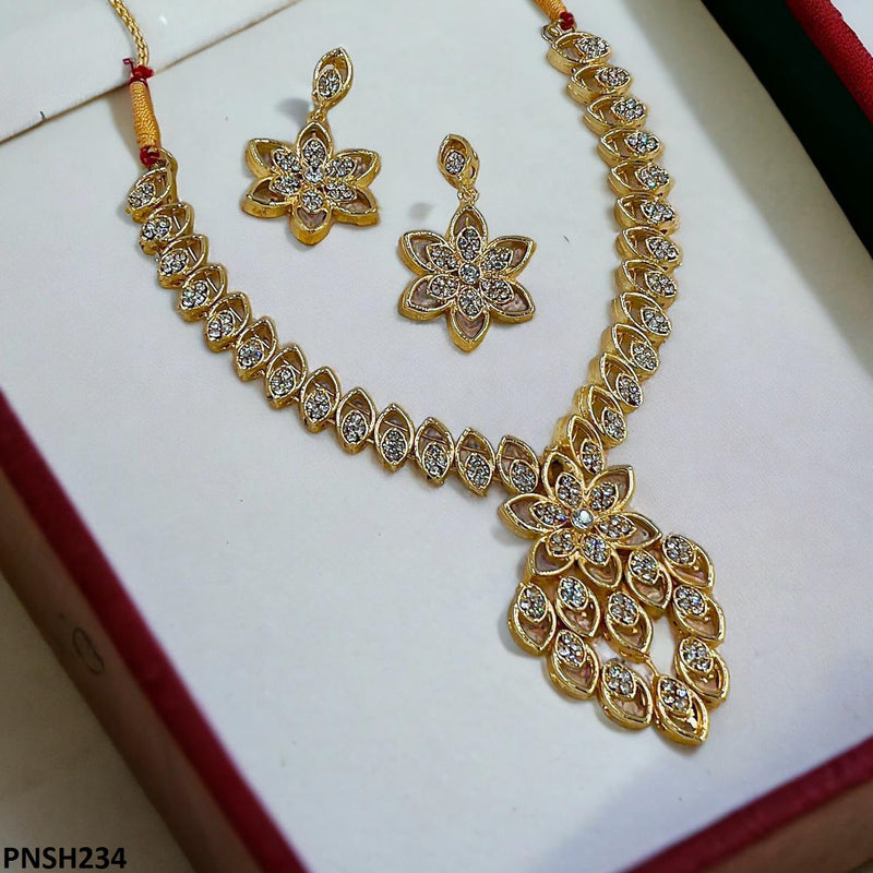 Marquise/Flower Necklace Set