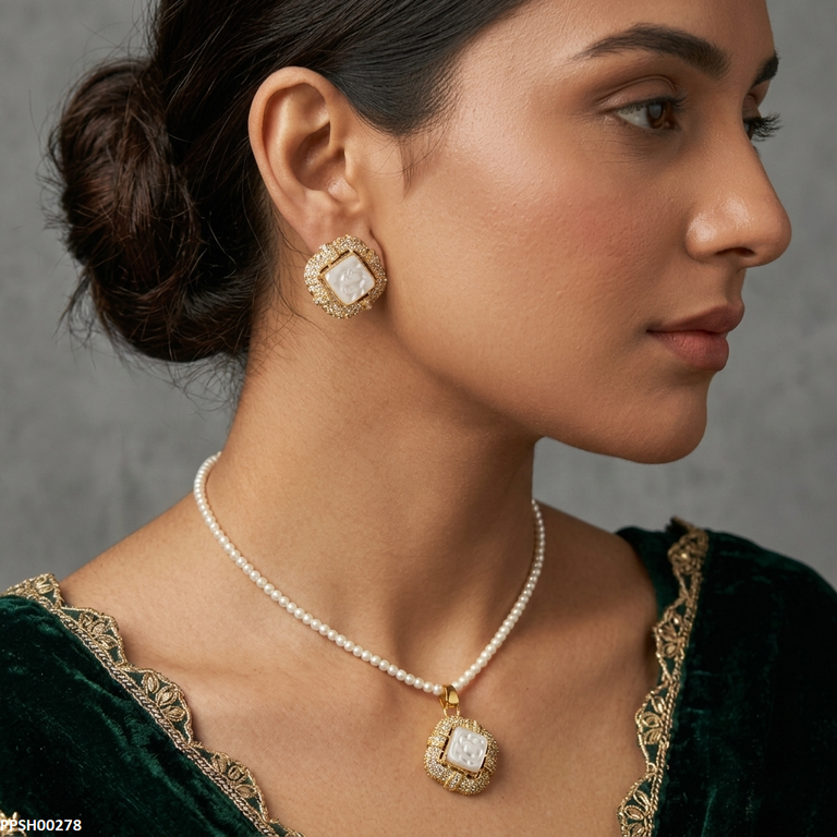 Pearl/Square Pedant Set