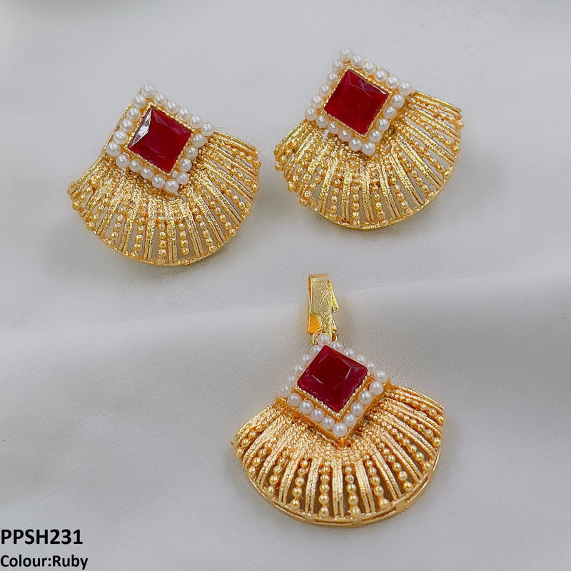 Pearl Square Pendant Set