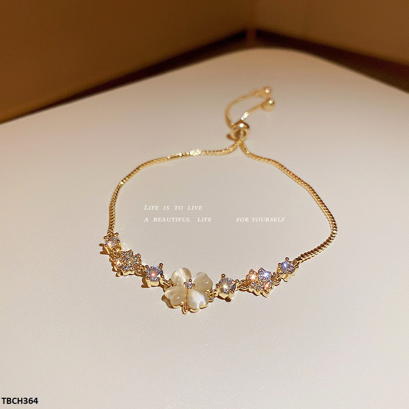 Flower Layer Bracelet