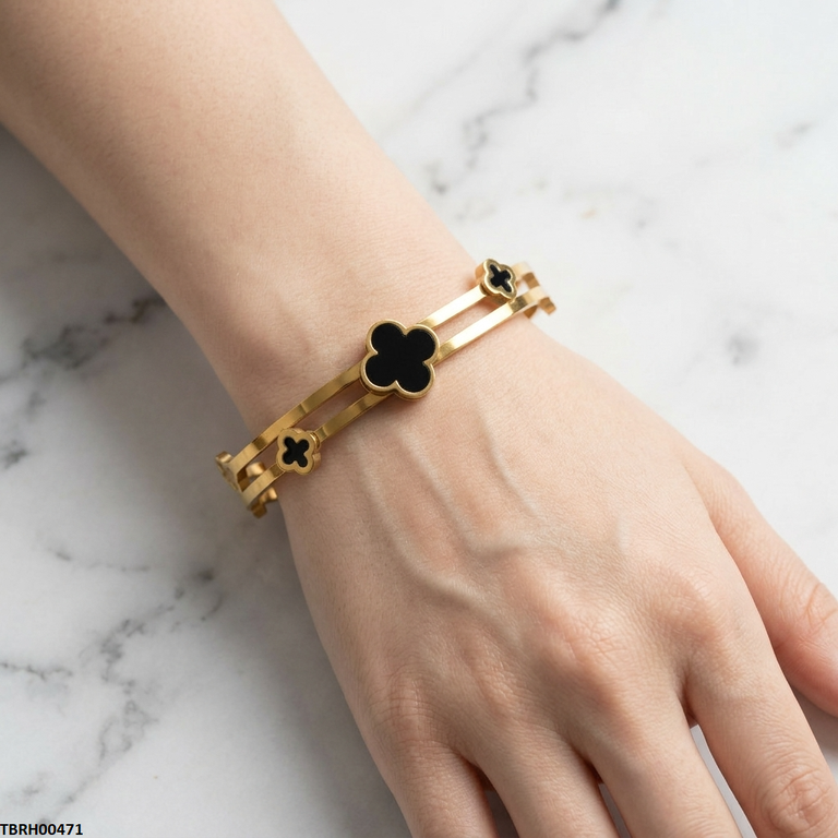Stainless Steel Round Clover Braclet