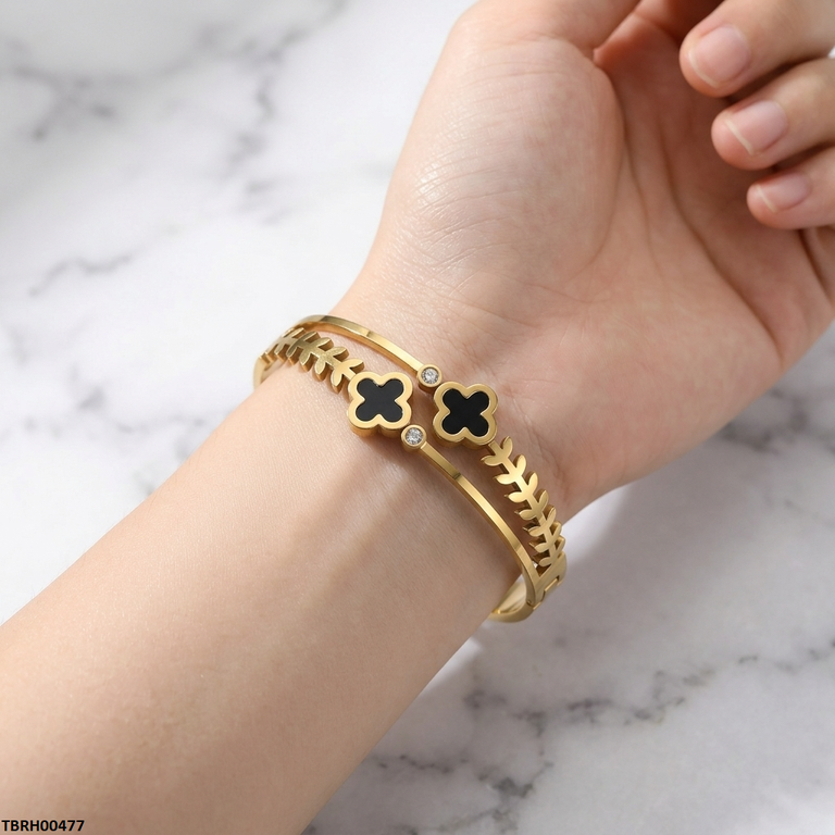 Stainless Steel Leaf Clover Round Braclet