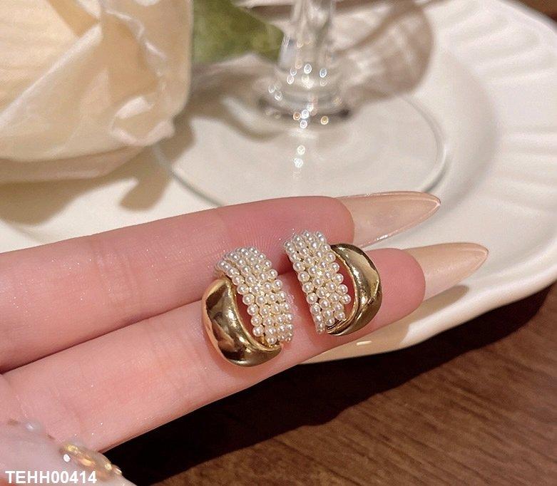Pearl Hoops Pair