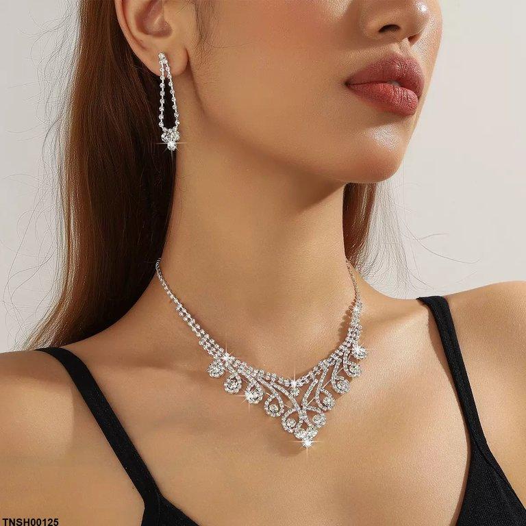 Round Flower Necklace Set