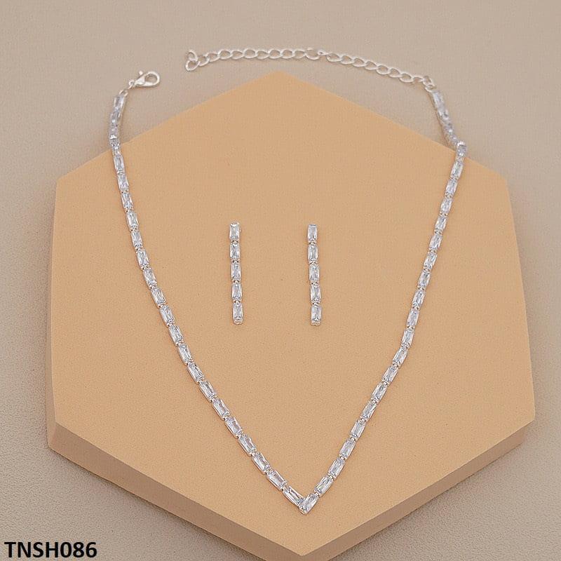 Ybj V-Baguette Necklace Set