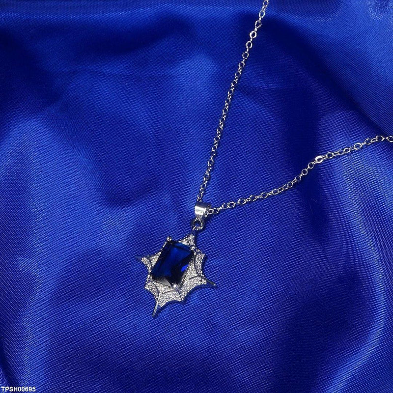 Star Shaped Pendant Set