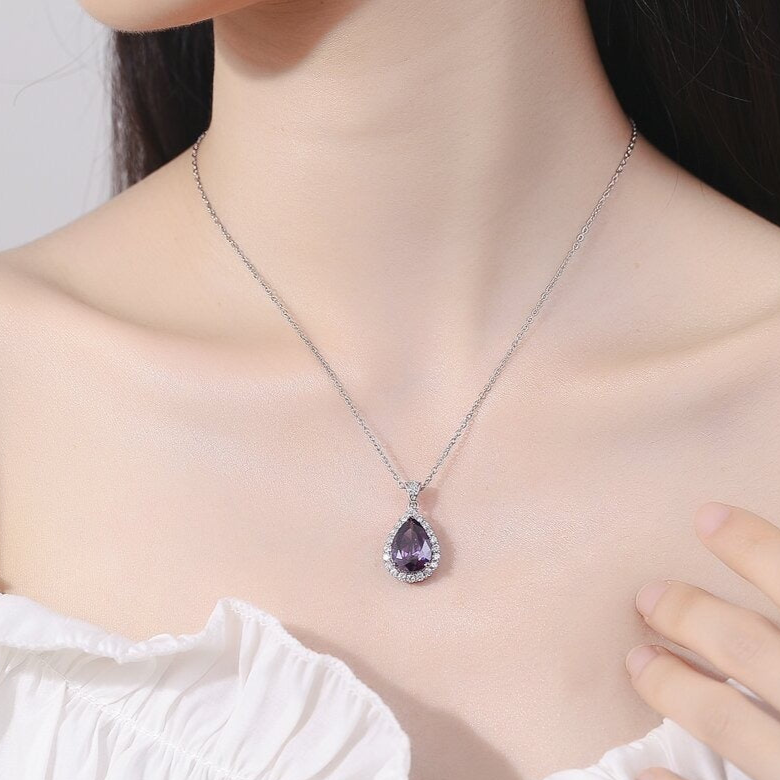 TPSH632 Blx Tear Pendant