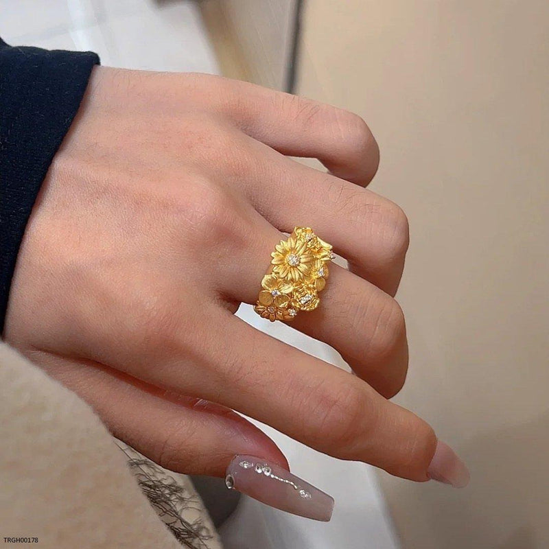 Triple Flower Ring