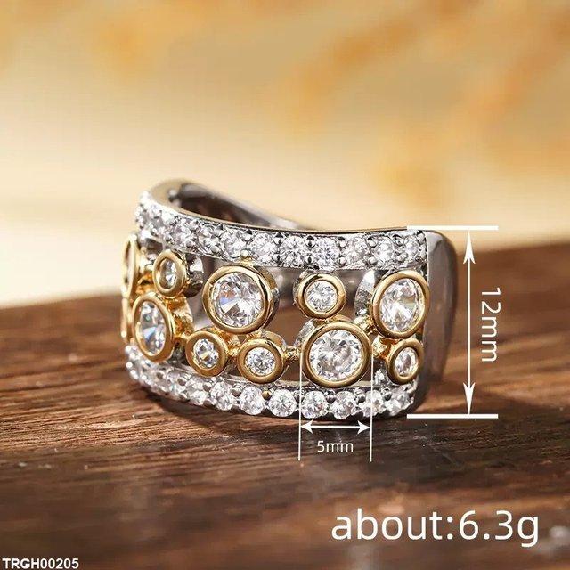 Round Stone Ring