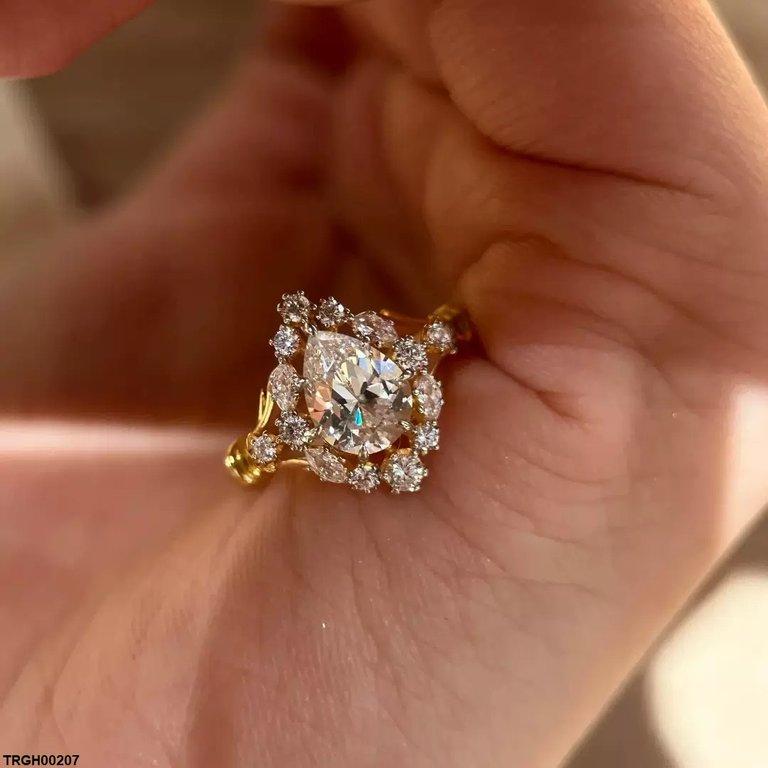 Tear Zircon Ring Adjustable
